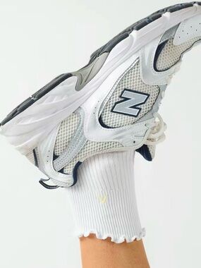 ACTA Ruffle Socks